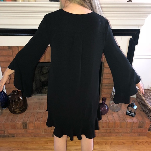 Max Edition Ruffled, Bell Sleeves, PERFECT LBD - Picture 5 of 6